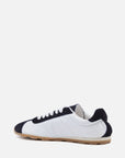 GUM THE KICKS