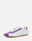 GUM THE KICKS