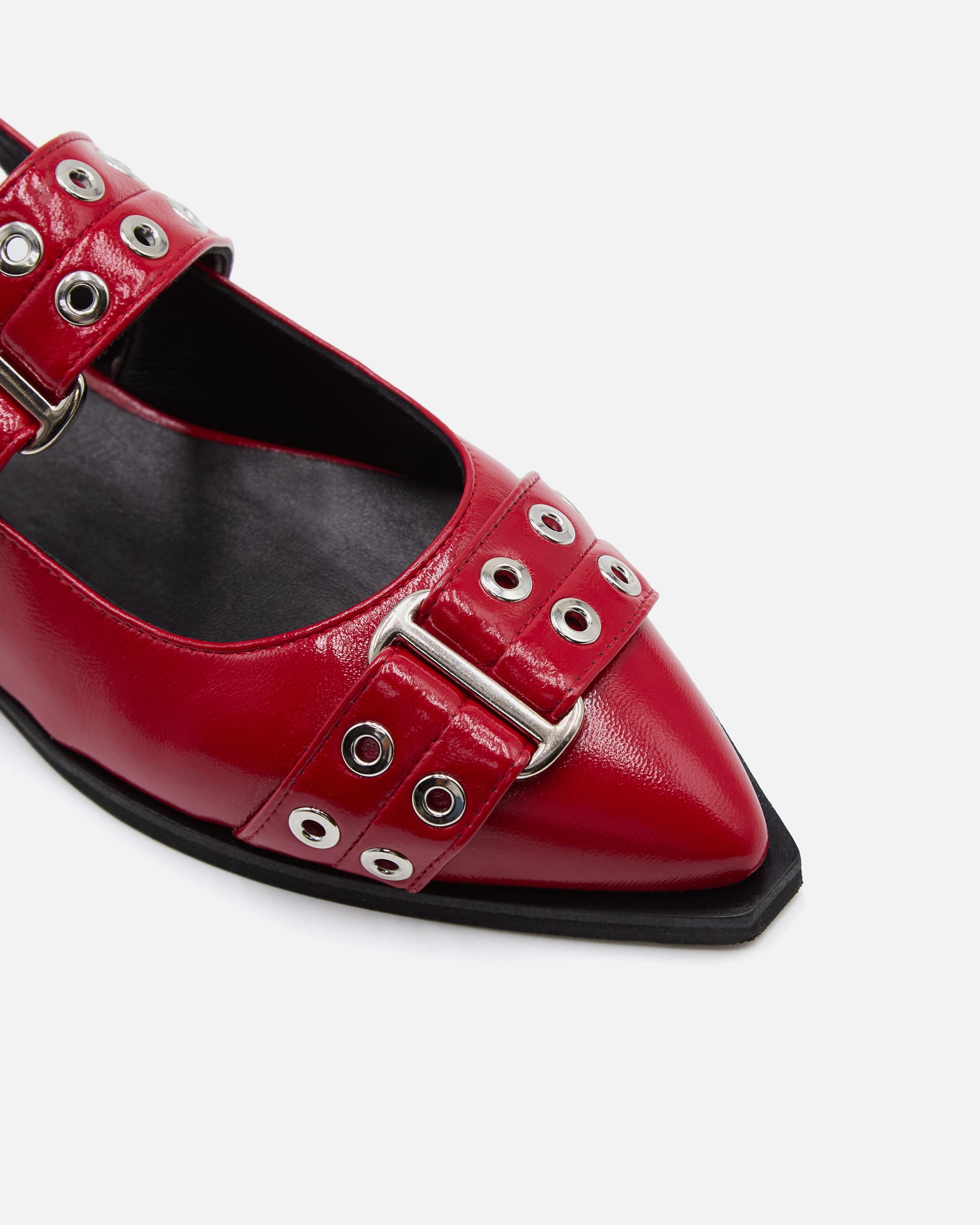 ESTELLE FLAT