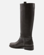 CHARLOTTE CAVALLERIZZA ★ PELLE