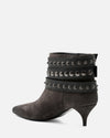TRIPLET BOOTS