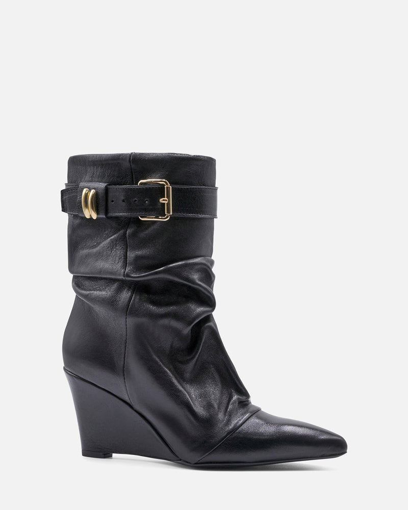 GOLDEN BOOTS
