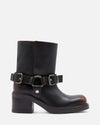 LOCK BOOTS